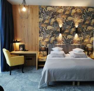 Отель Hotel Szara Willa Ополе Двухместный номер Делюкс с 1 кроватью или 2 отдельными кроватями-1