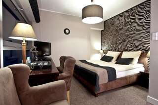 Отель Hotel Szara Willa Ополе Двухместный номер Делюкс с 1 кроватью или 2 отдельными кроватями-17