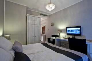 Отель Hotel Szara Willa Ополе Двухместный номер Делюкс с 1 кроватью или 2 отдельными кроватями-19