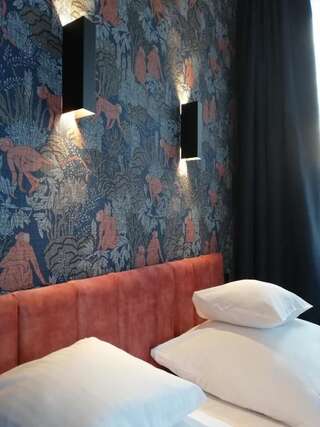 Отель Hotel Szara Willa Ополе Двухместный номер Делюкс с 1 кроватью или 2 отдельными кроватями-23