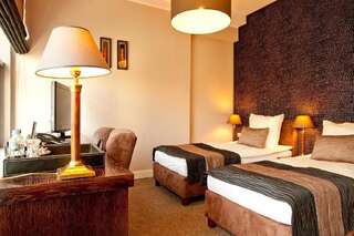 Отель Hotel Szara Willa Ополе Двухместный номер Делюкс с 1 кроватью или 2 отдельными кроватями-44