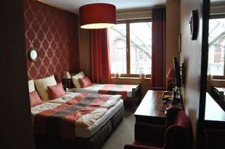 Отель Hotel Szara Willa Ополе Двухместный номер Делюкс с 1 кроватью или 2 отдельными кроватями-52