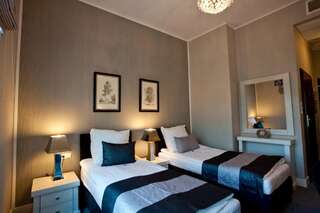 Отель Hotel Szara Willa Ополе Двухместный номер Делюкс с 1 кроватью или 2 отдельными кроватями-53