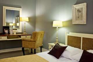 Отель Hotel Szara Willa Ополе Двухместный номер Делюкс с 1 кроватью или 2 отдельными кроватями-58